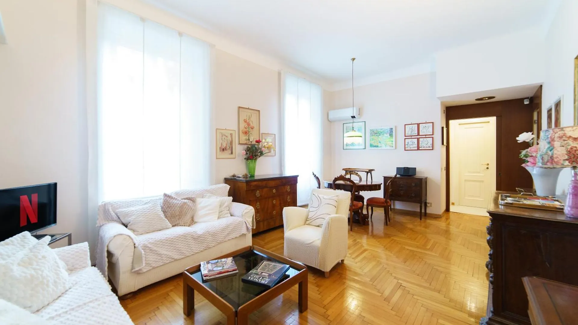 Intrho Vintage Central Flat ミラノ イタリア