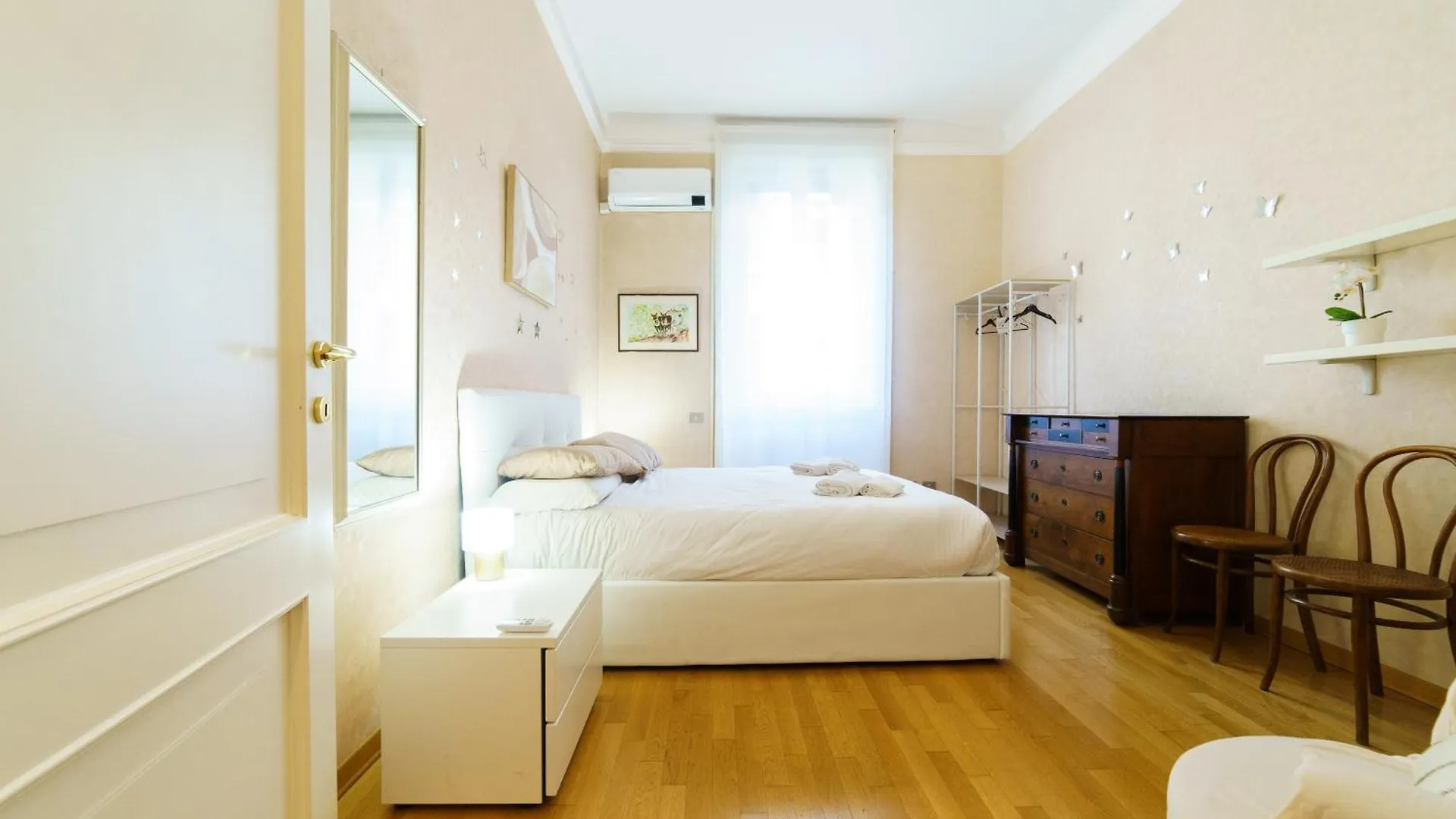 Intrho Vintage Central Flat Μιλάνο 0*,